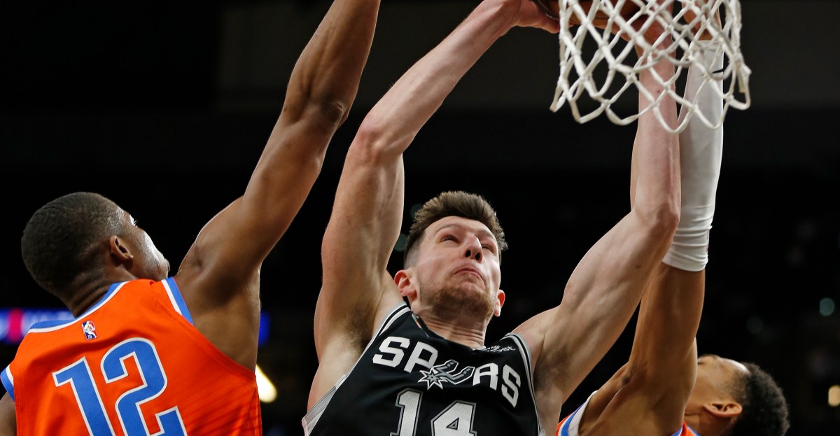 Spurs Memes Online: A Look at GIPHY, TikTok, and 9GAG Trends